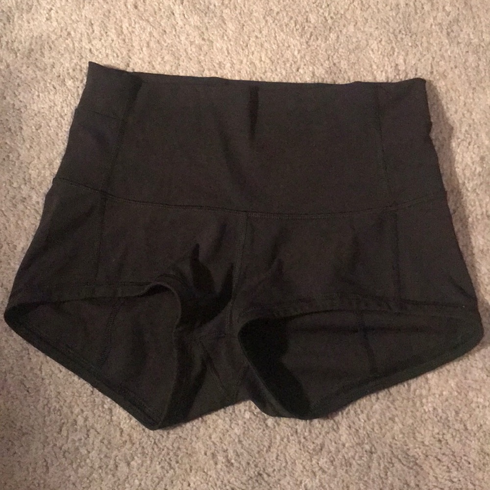 NWOT lululemon black shorts